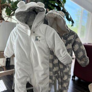 Simple Joys by Carter's Baby Polar Bear Footed Snowsuits, (Size 9-12 months)